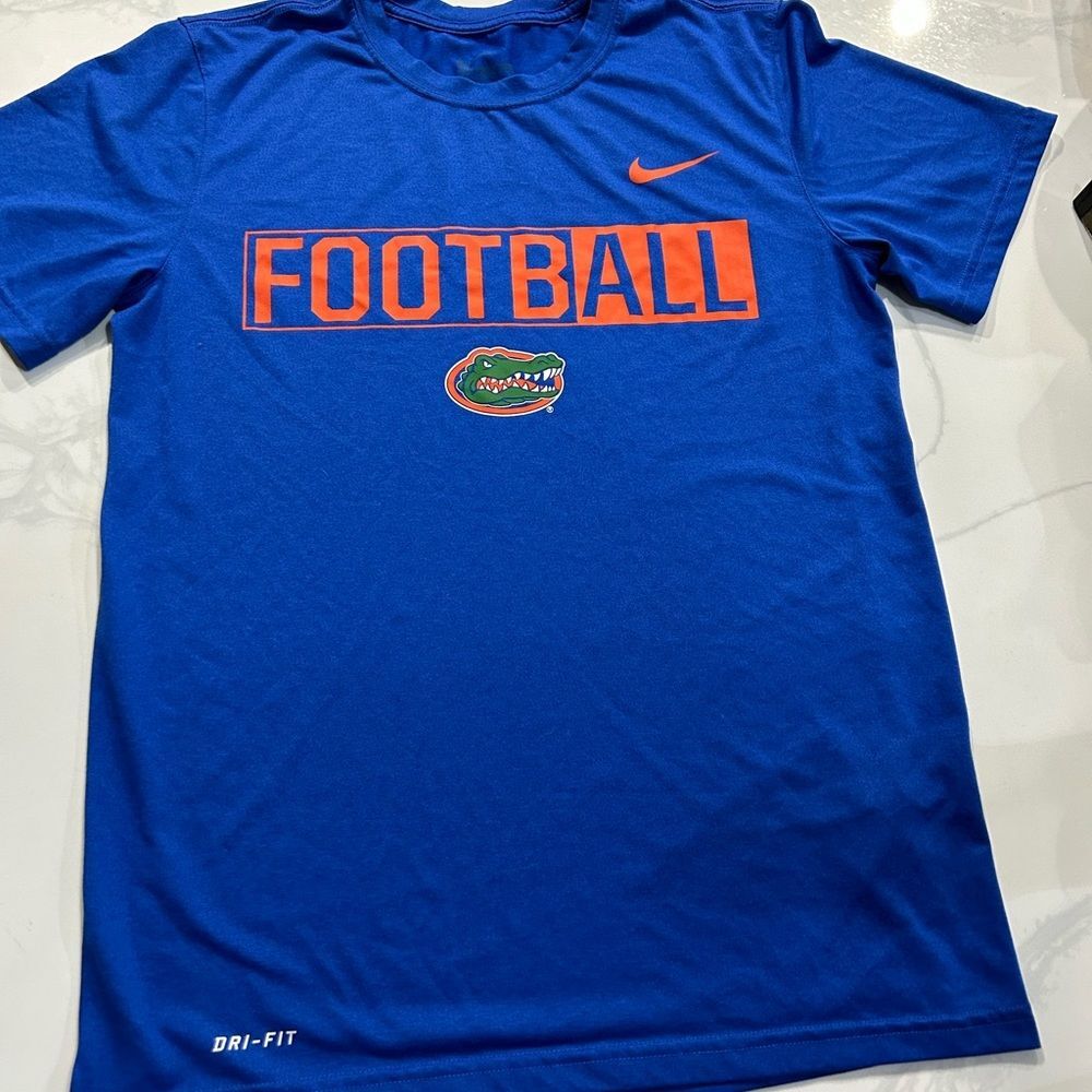 •Nike Dri-Fit - Florida Gators - Adult Small Shirt